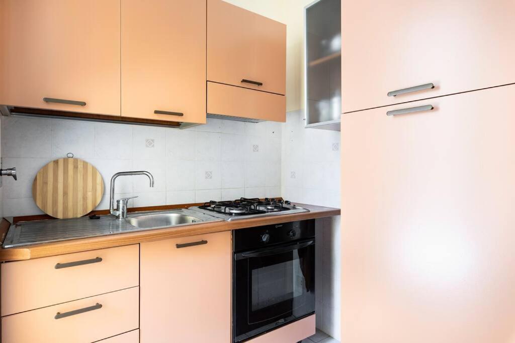 Centrale Vicino Spiagge E Ciclabile + Box-Auto ! Apartment Arma di Taggia Bagian luar foto