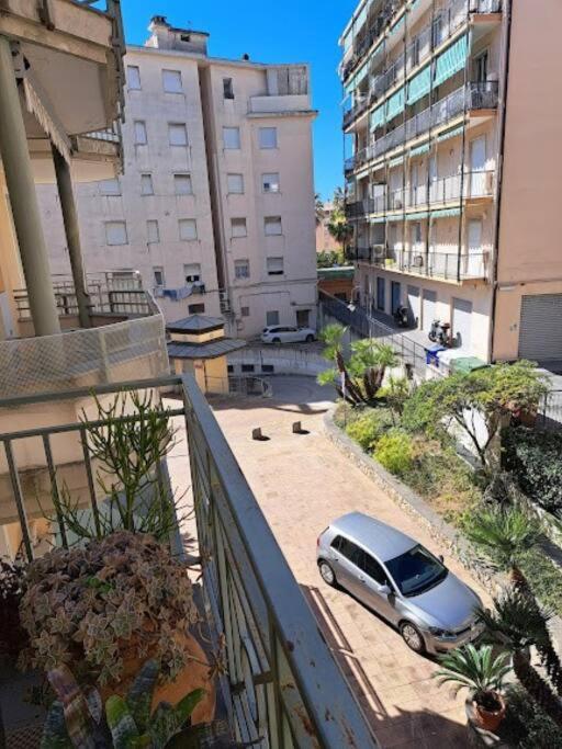 Centrale Vicino Spiagge E Ciclabile + Box-Auto ! Apartment Arma di Taggia Bagian luar foto