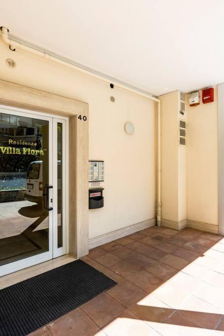 Centrale Vicino Spiagge E Ciclabile + Box-Auto ! Apartment Arma di Taggia Bagian luar foto